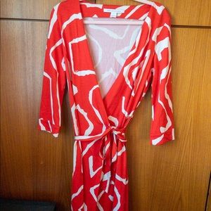 Diane Von Furstenberg Dresses - Diane von Furstenberg Dk Orange 100% Silk Wrap Diane Von Furstenberg Dresses - Diane von Furstenberg Dk Orange 100% Silk Wrap